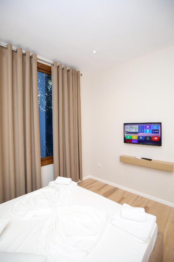 Hotel Amantia オリクム エクステリア 写真